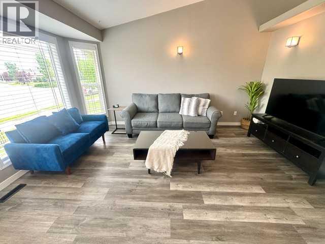 140 Pinnacle Boulevard - 7