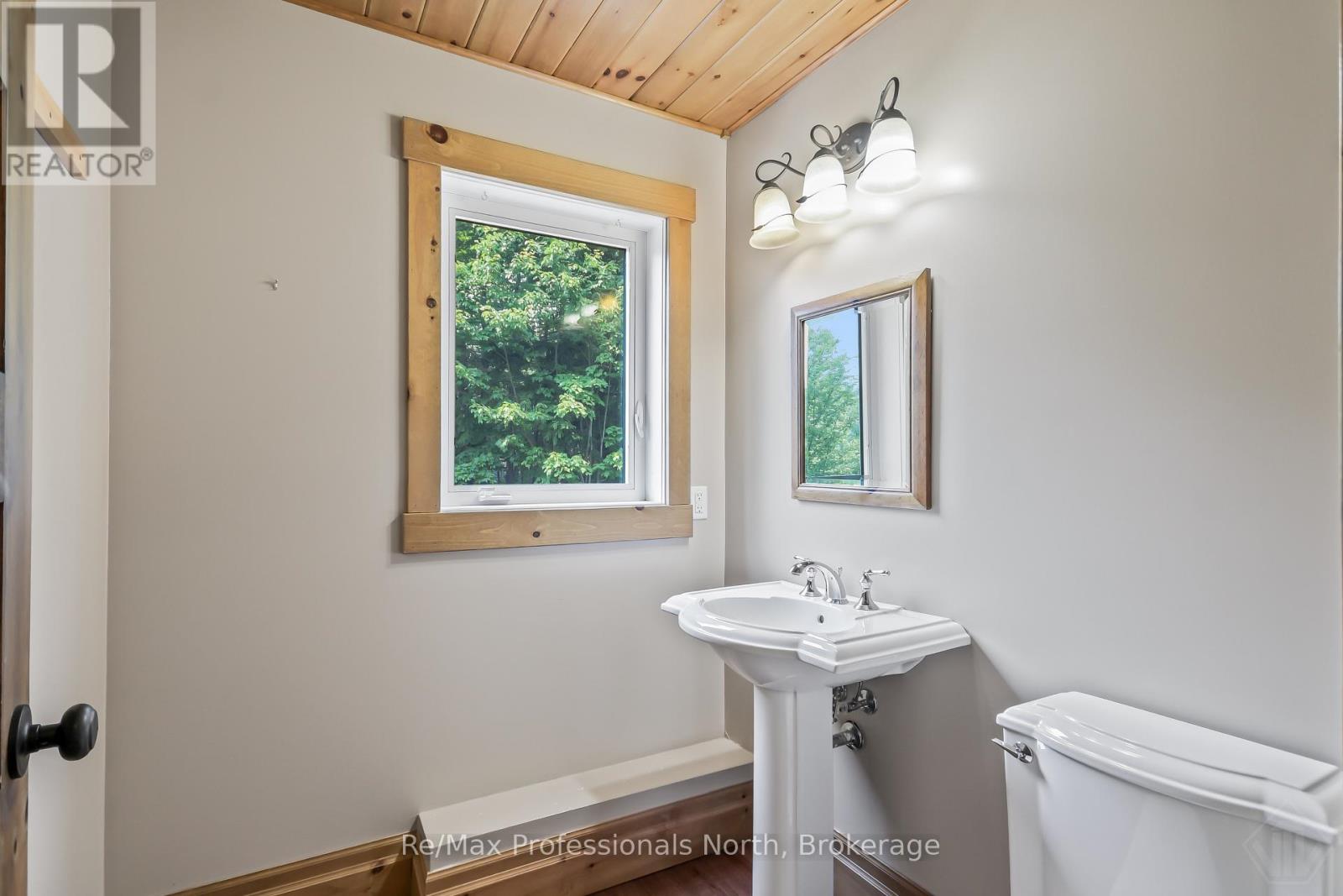 1064 ROAD 3200 - Image 21