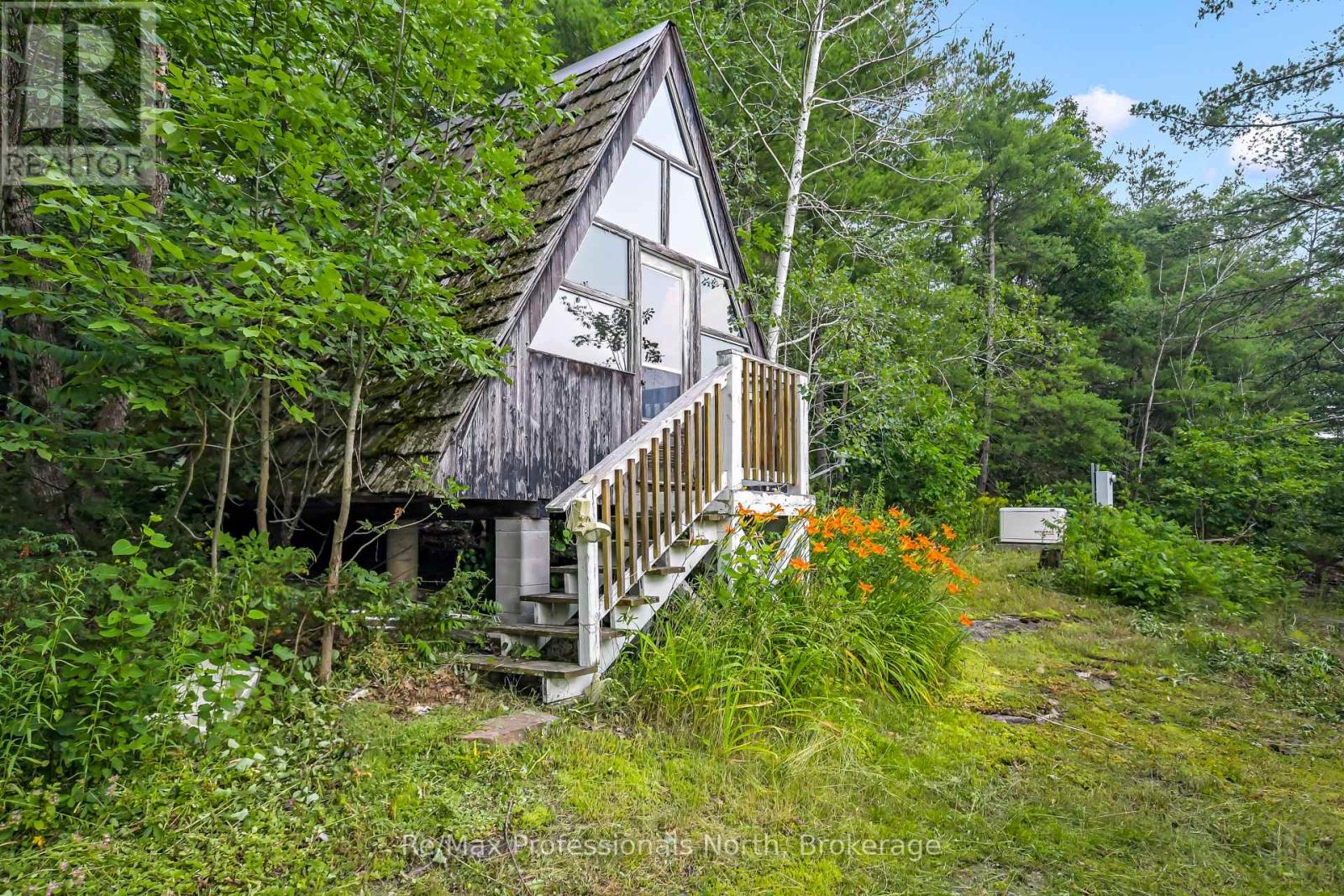 1064 ROAD 3200 - Image 38