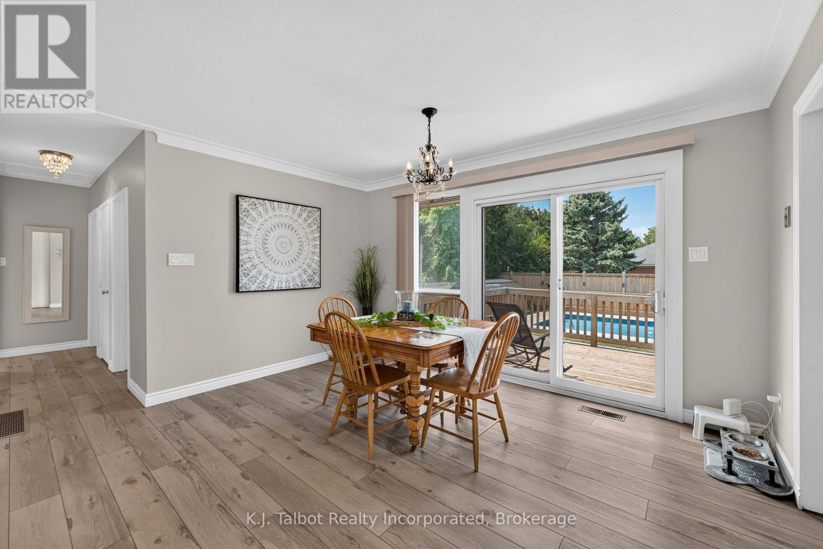 382 HURON ROAD - Image 12