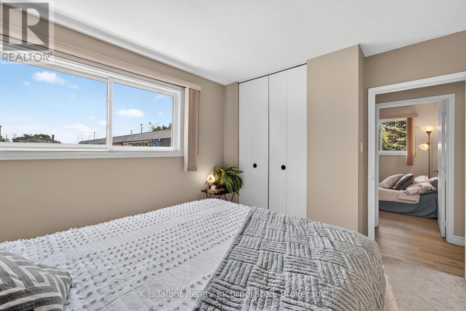 382 HURON ROAD - Image 21