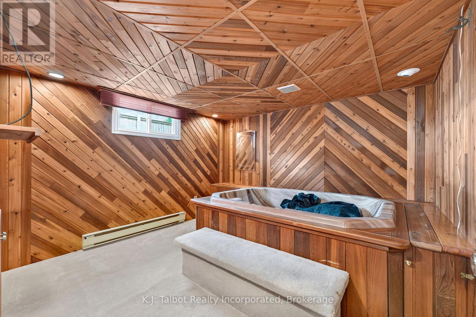 382 HURON ROAD - Image 31