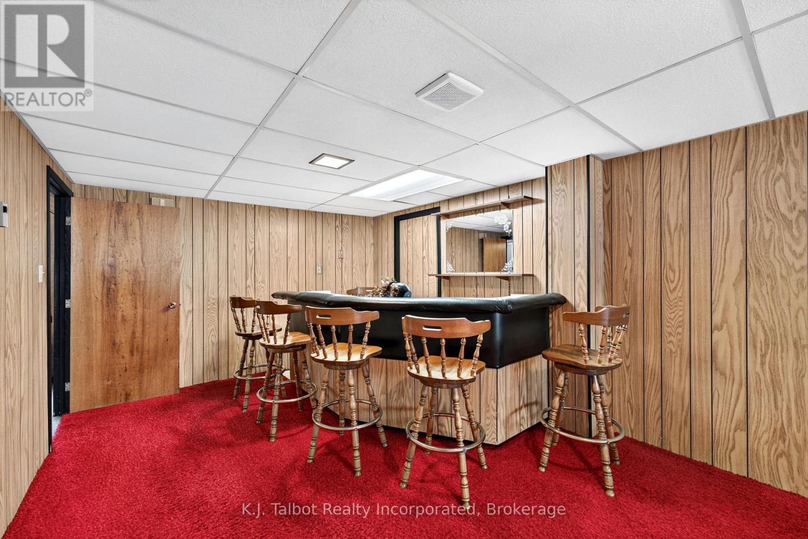 382 HURON ROAD - Image 34