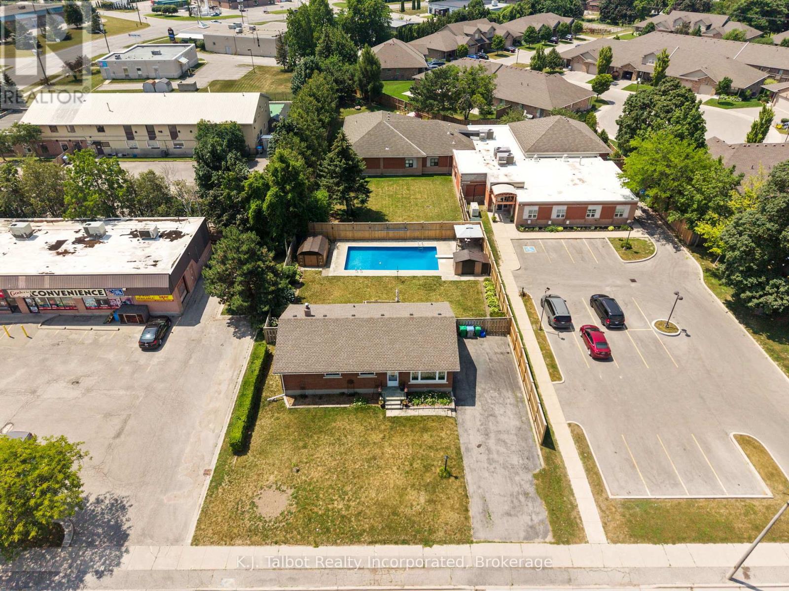 382 HURON ROAD - Image 5