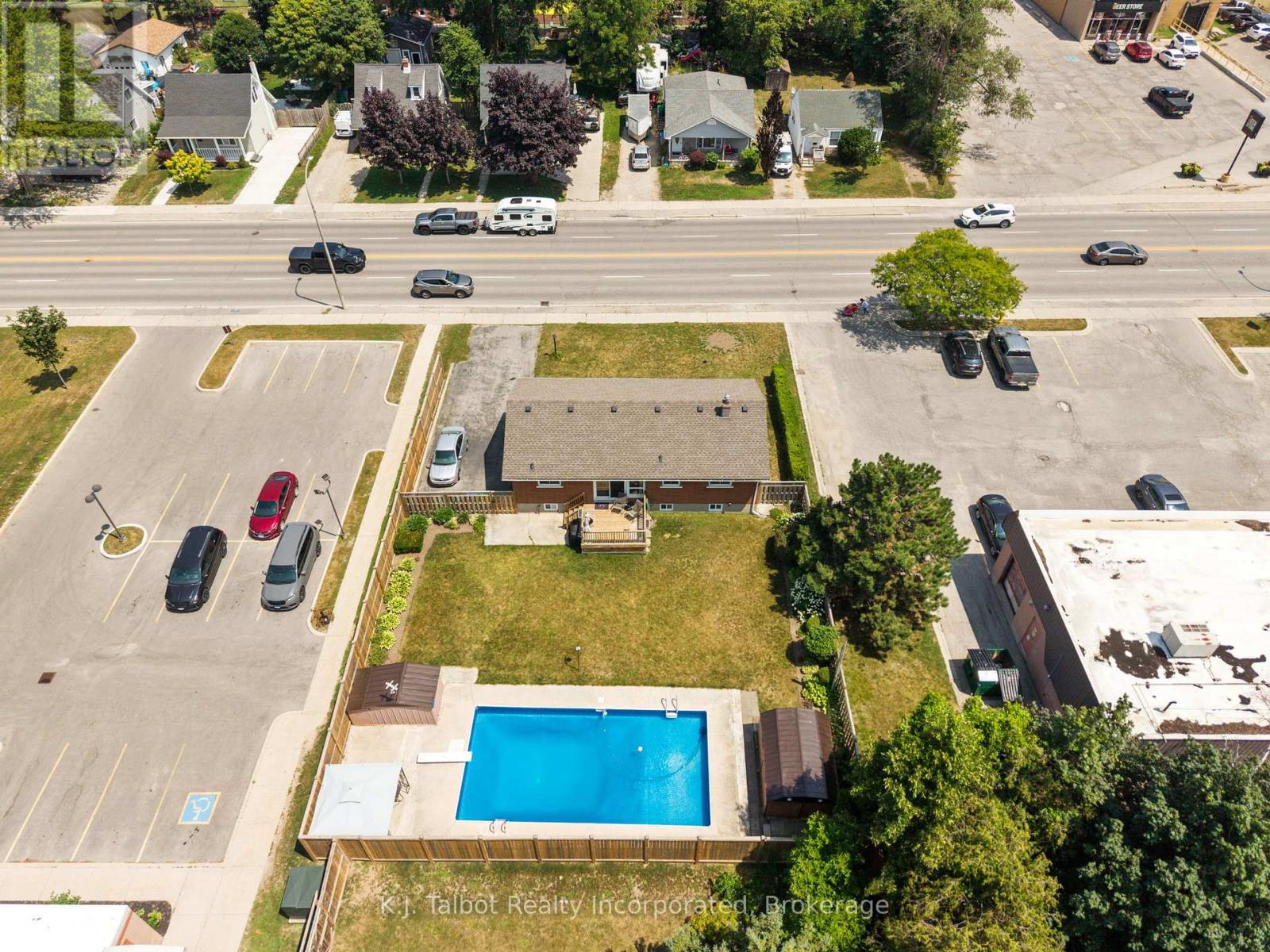 382 HURON ROAD - 50