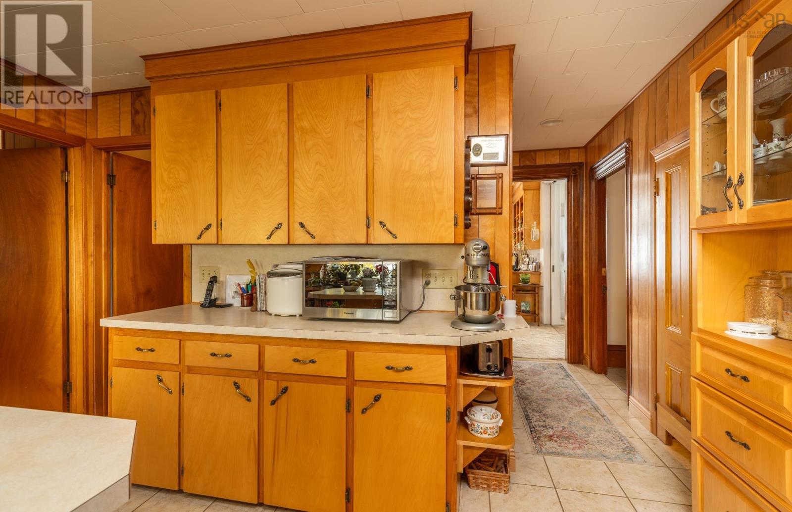 17 Porter Street - 18