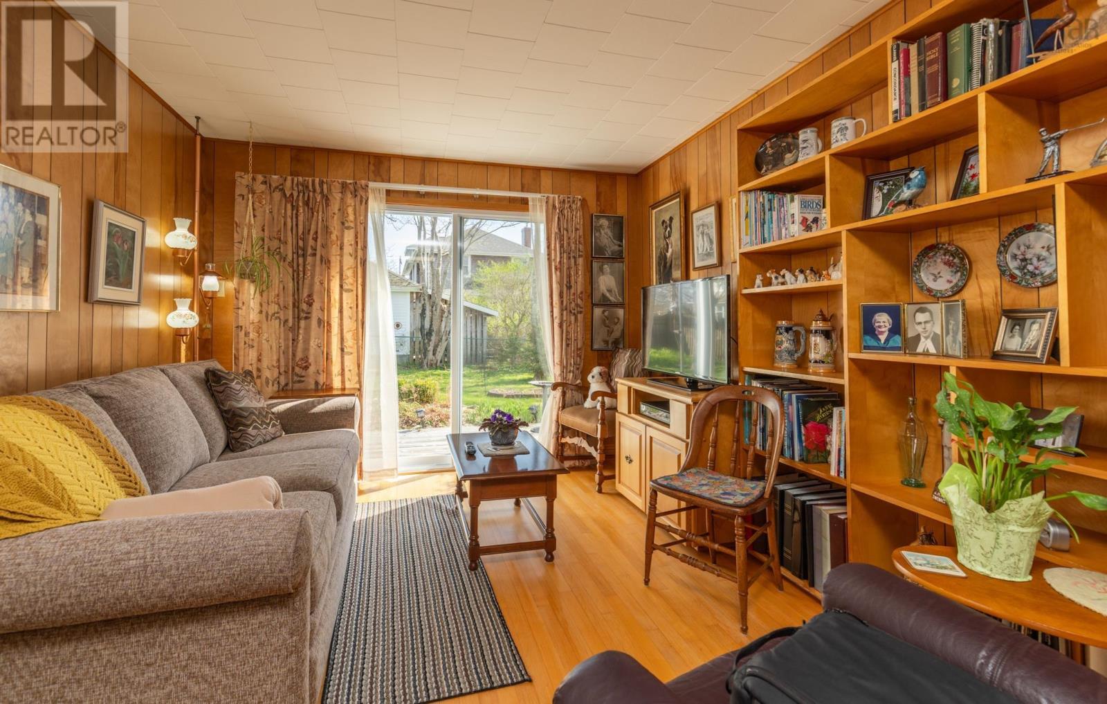 17 Porter Street - 24