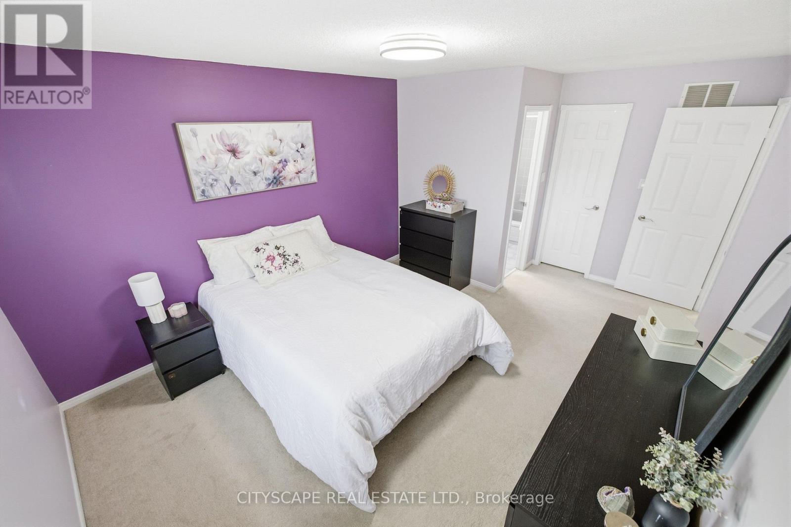 1143 WINDGROVE SQUARE - 21