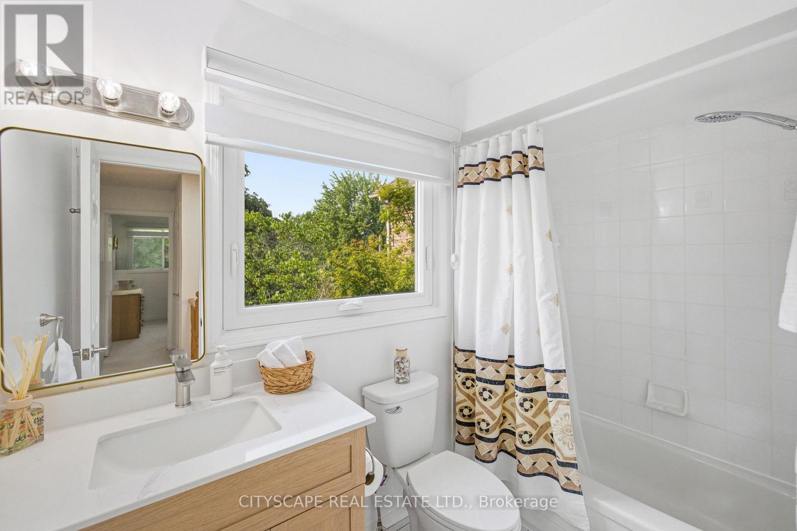 1143 WINDGROVE SQUARE - 25