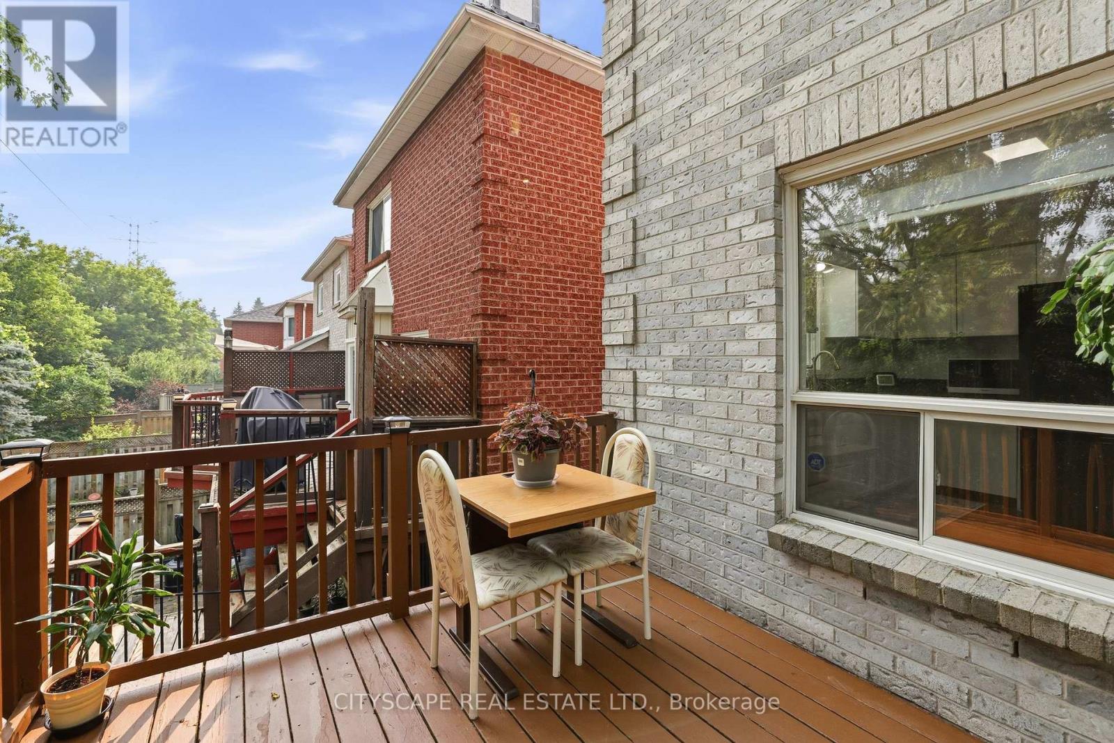 1143 WINDGROVE SQUARE - 35