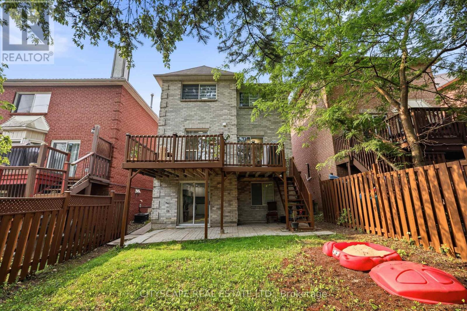 1143 WINDGROVE SQUARE - 44