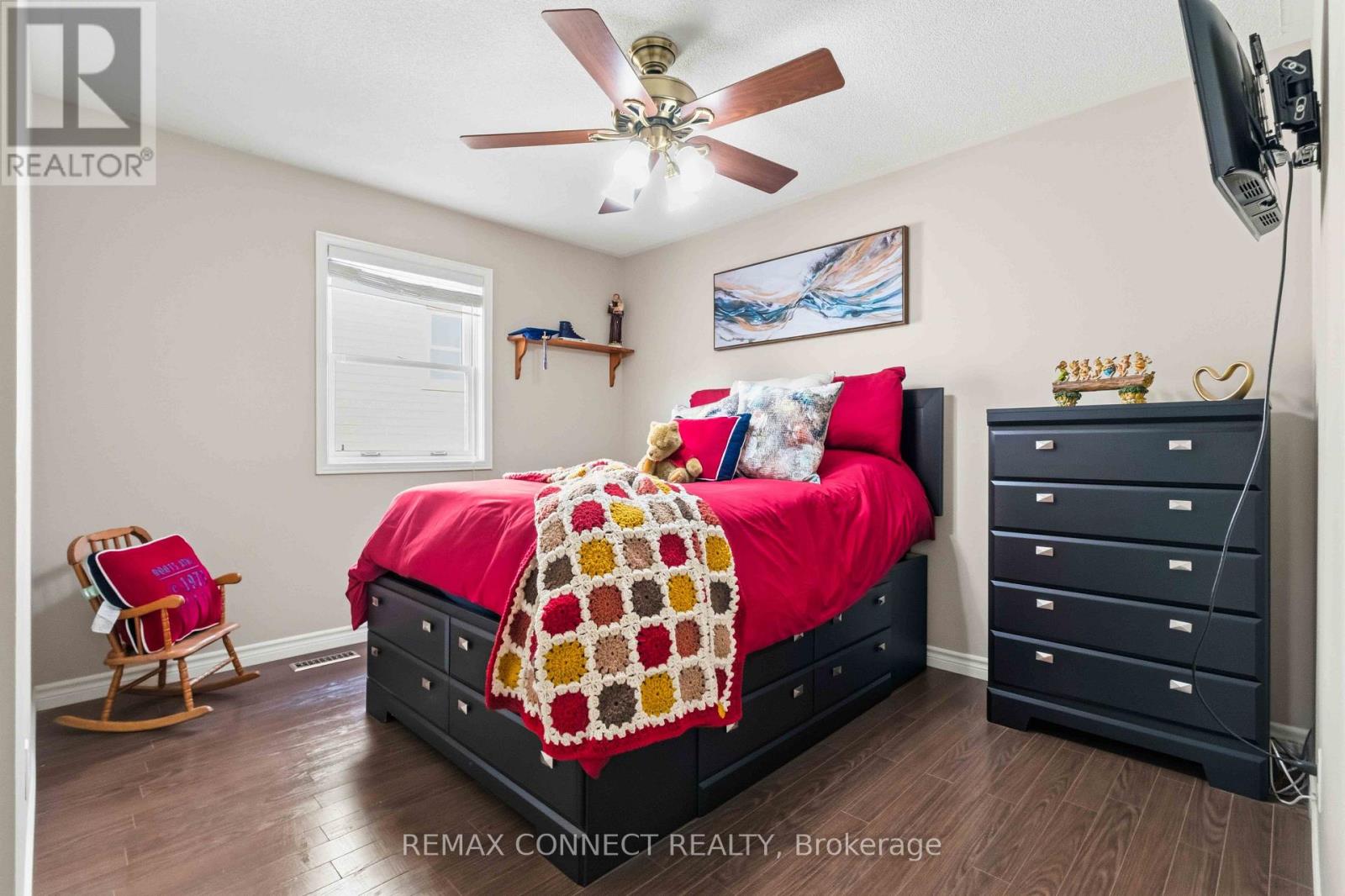 9 NETTLE'S COURT - 23