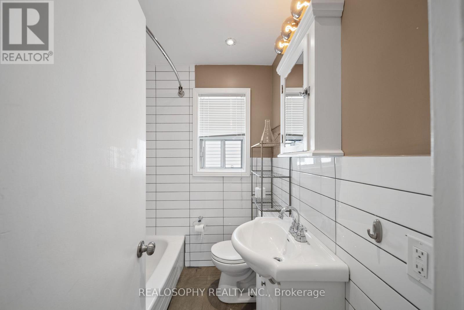 230 KENNEDY ROAD - Image 12