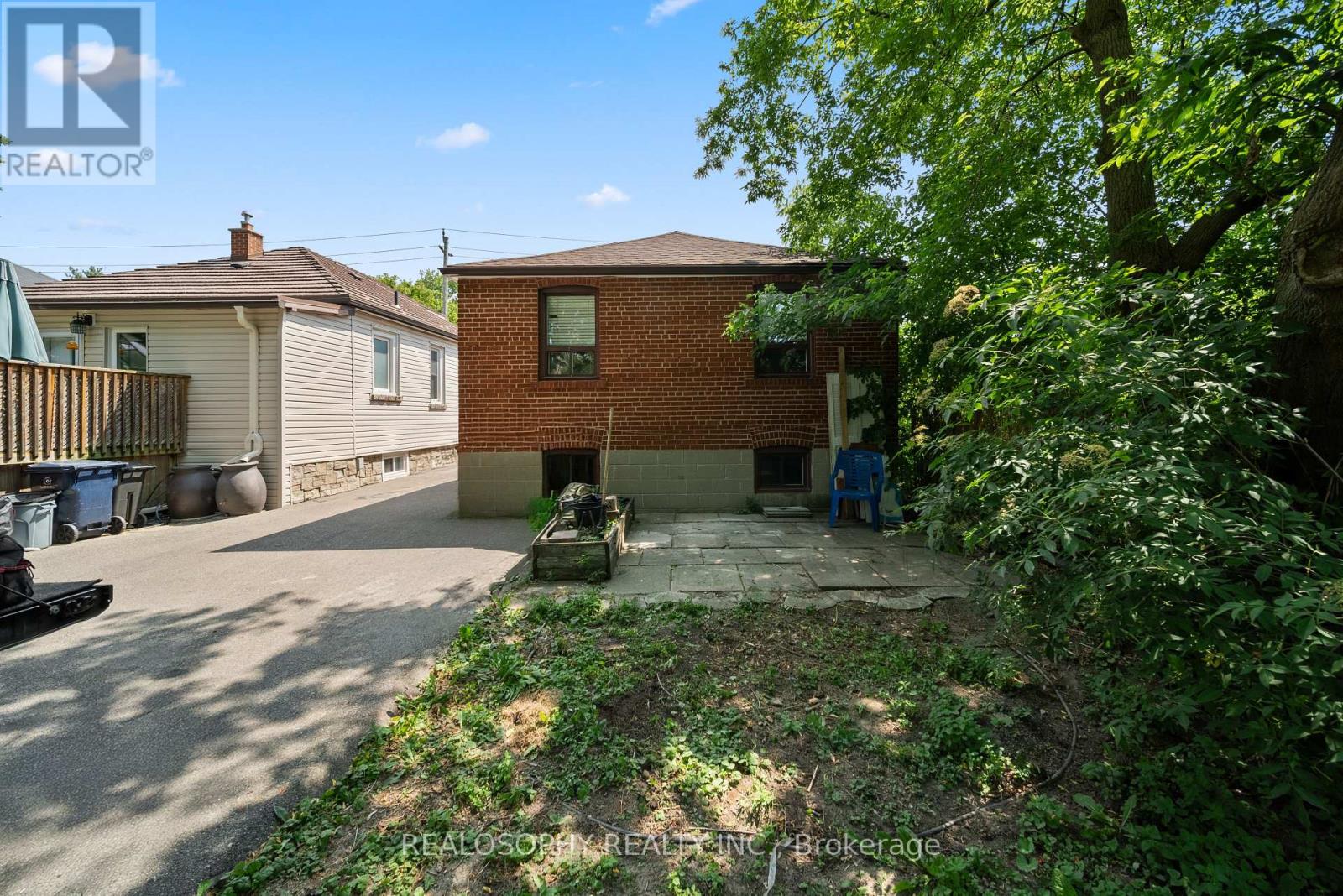 230 KENNEDY ROAD - 18