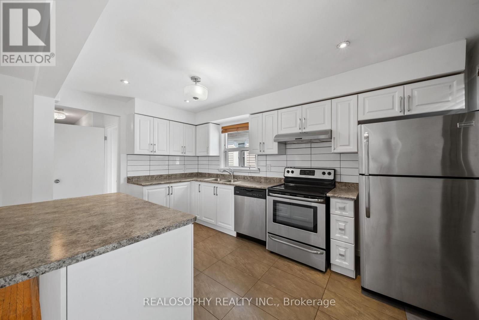 230 KENNEDY ROAD - Image 5