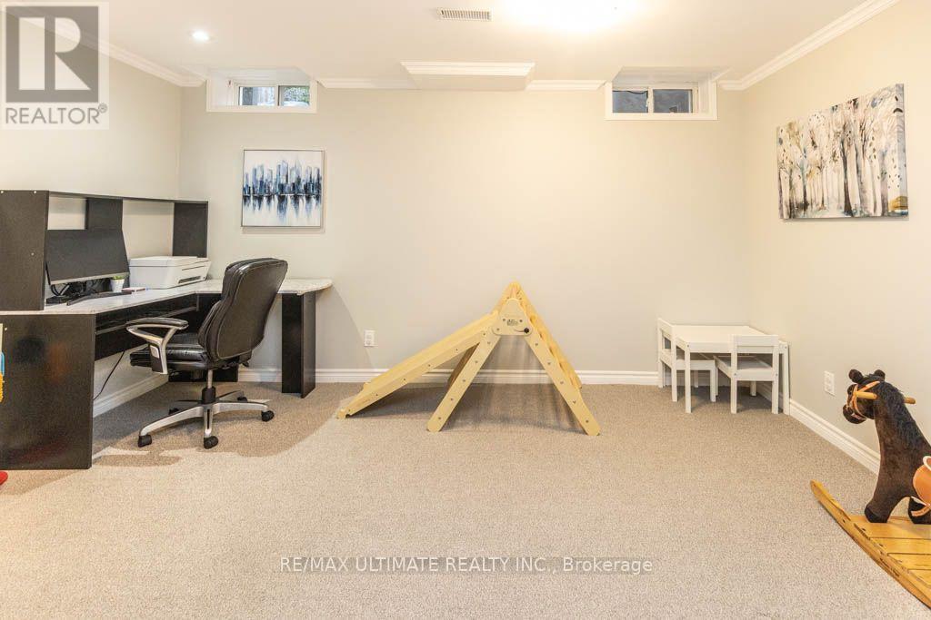 46 BEAUMARIS CRESCENT - Image 32