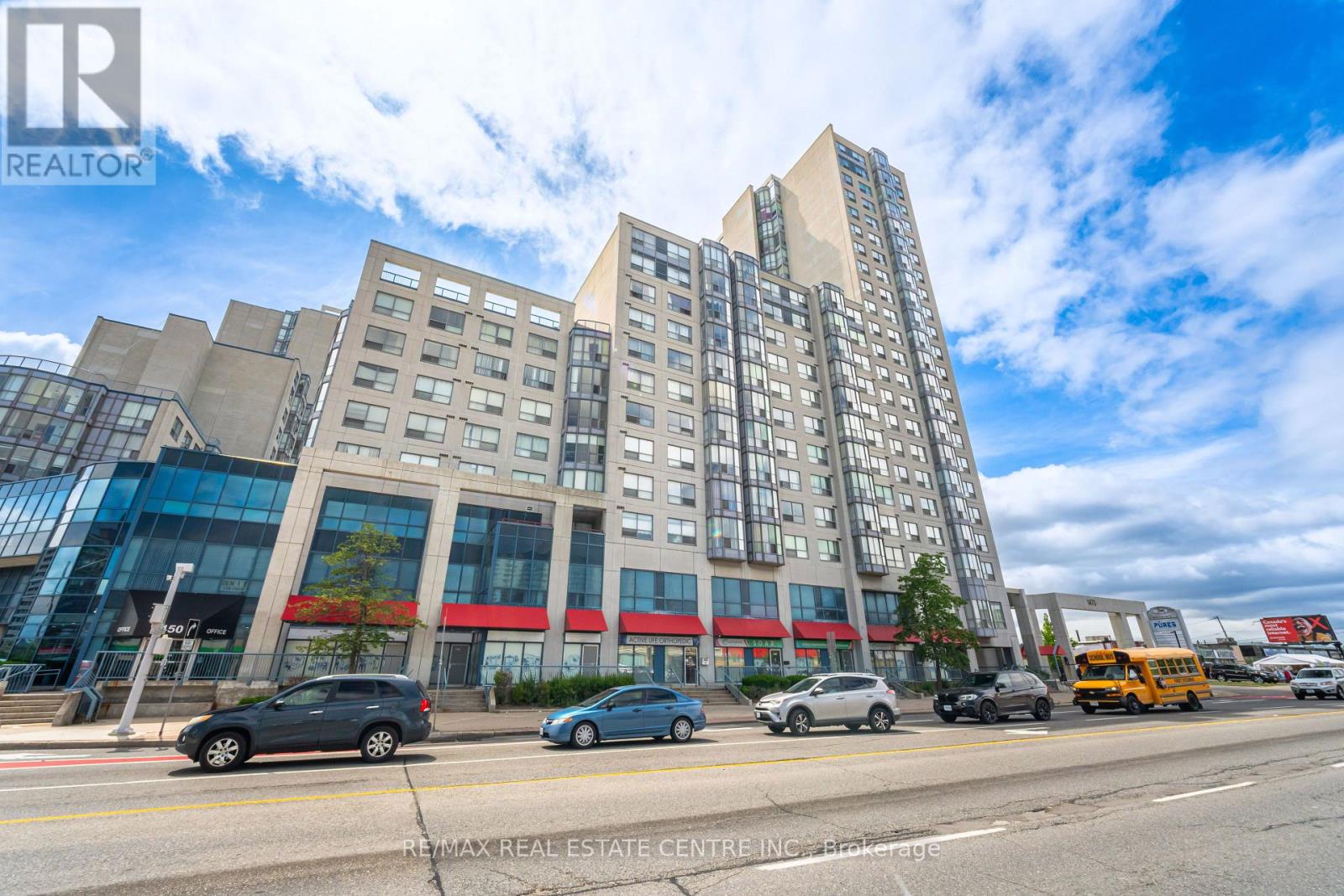 #718 1470 MIDLAND AVENUE - 1