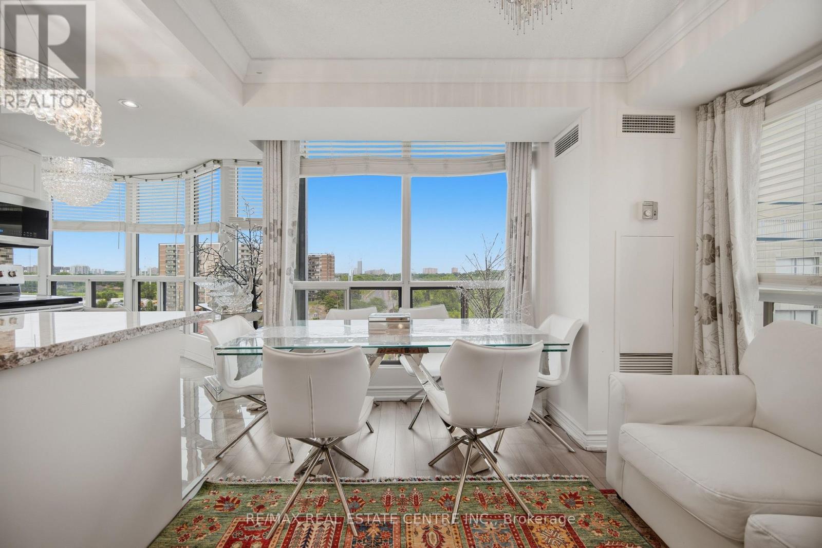 #718 1470 MIDLAND AVENUE - 11