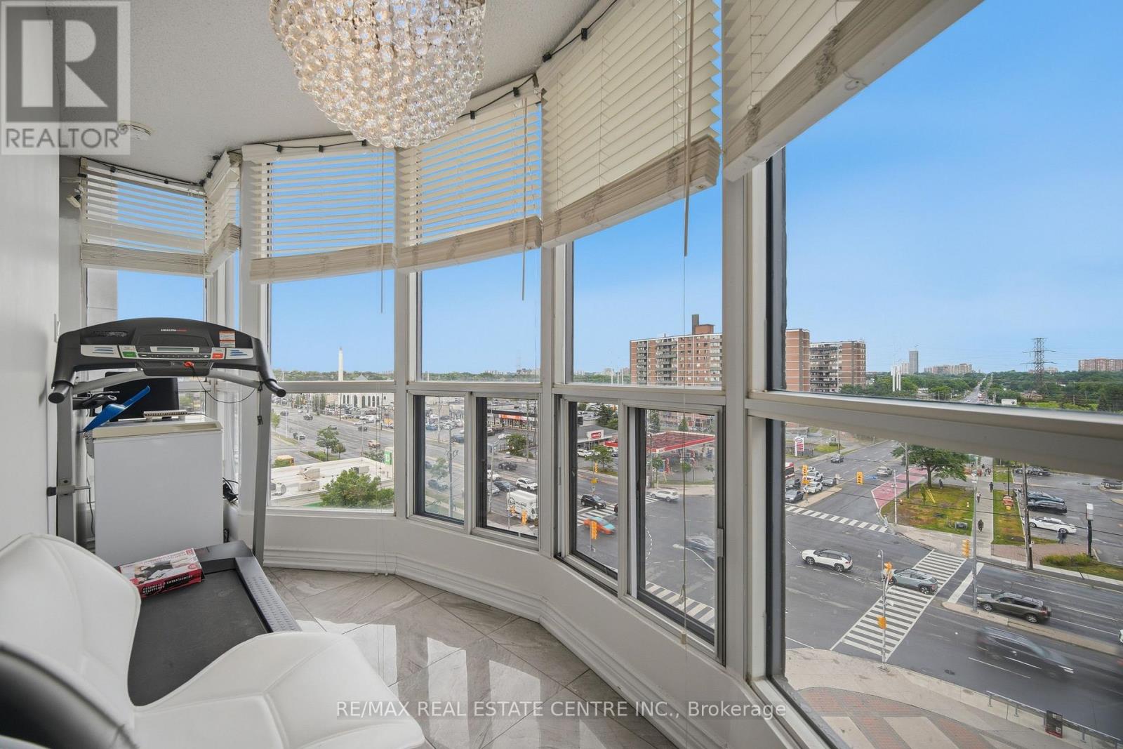 #718 1470 MIDLAND AVENUE - 19