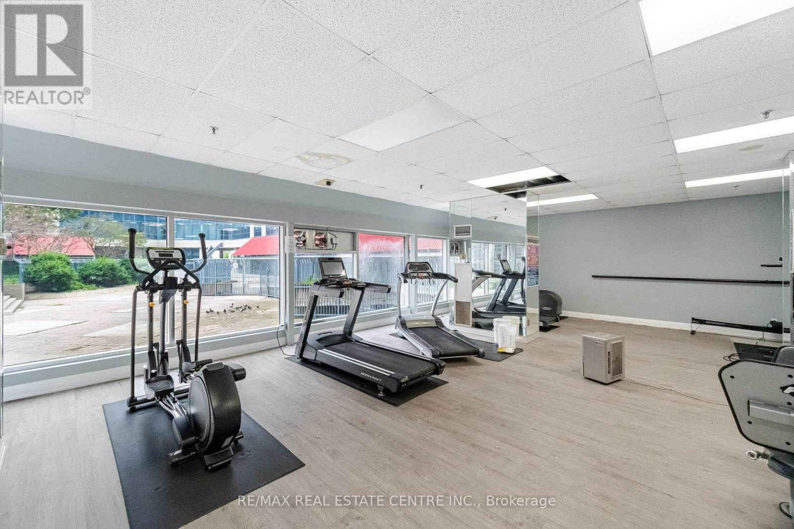 #718 1470 MIDLAND AVENUE - 33