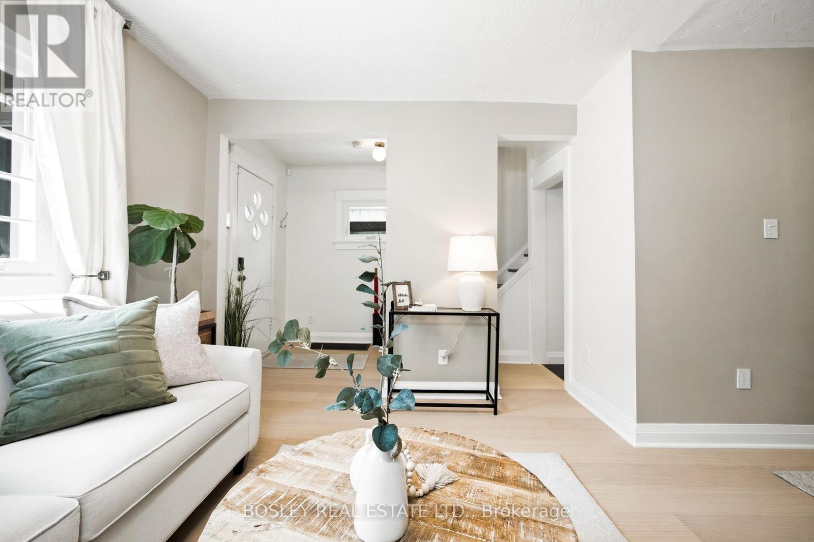 13 ALDRIDGE AVENUE - 10