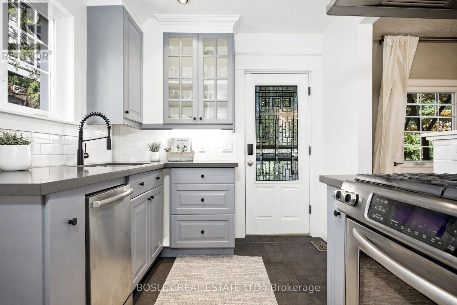 13 ALDRIDGE AVENUE - 17