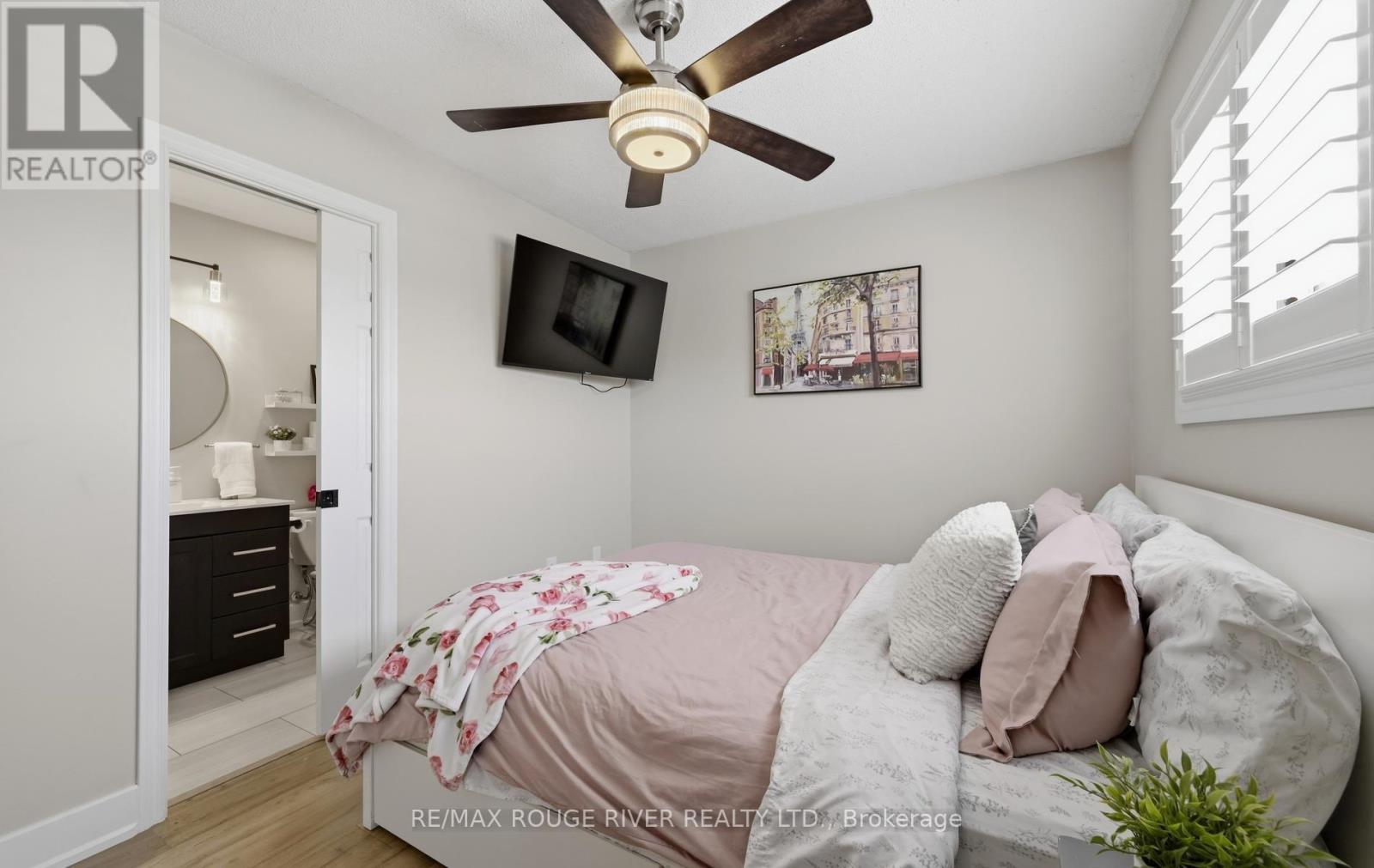 79 SOMERSCALES DRIVE - 18