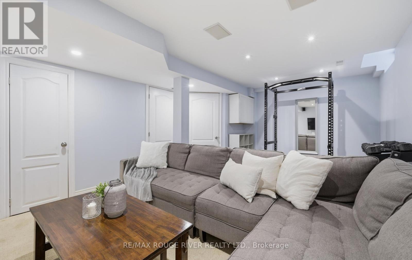 79 SOMERSCALES DRIVE - 27