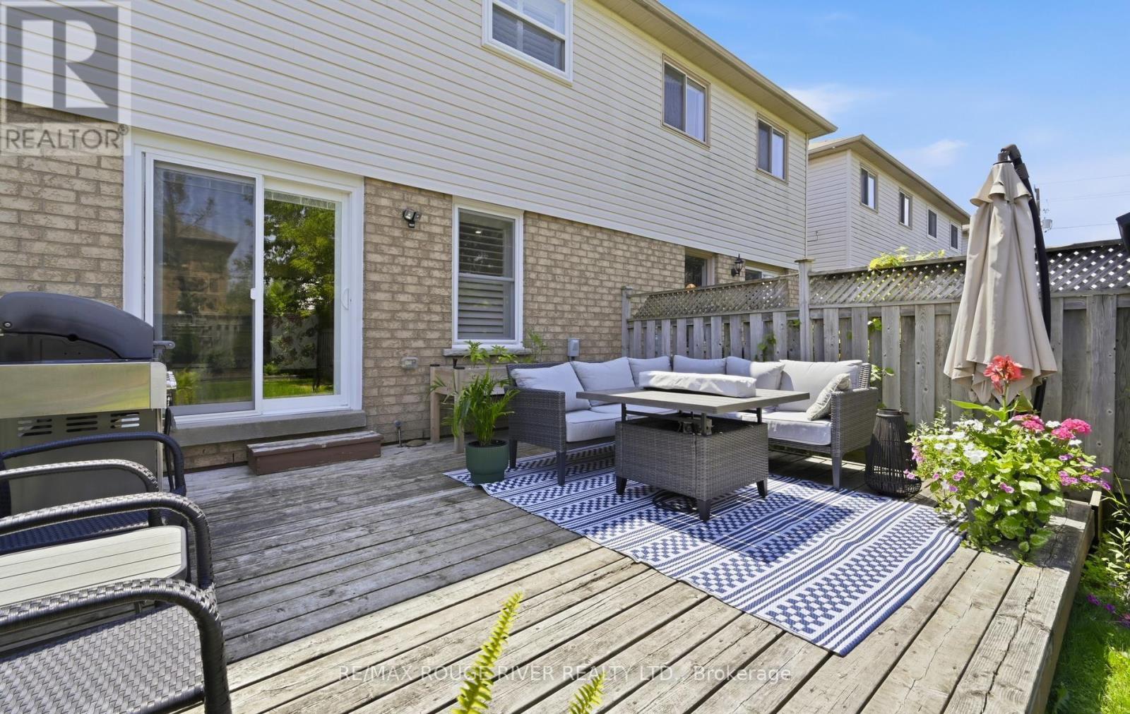 79 SOMERSCALES DRIVE - 35