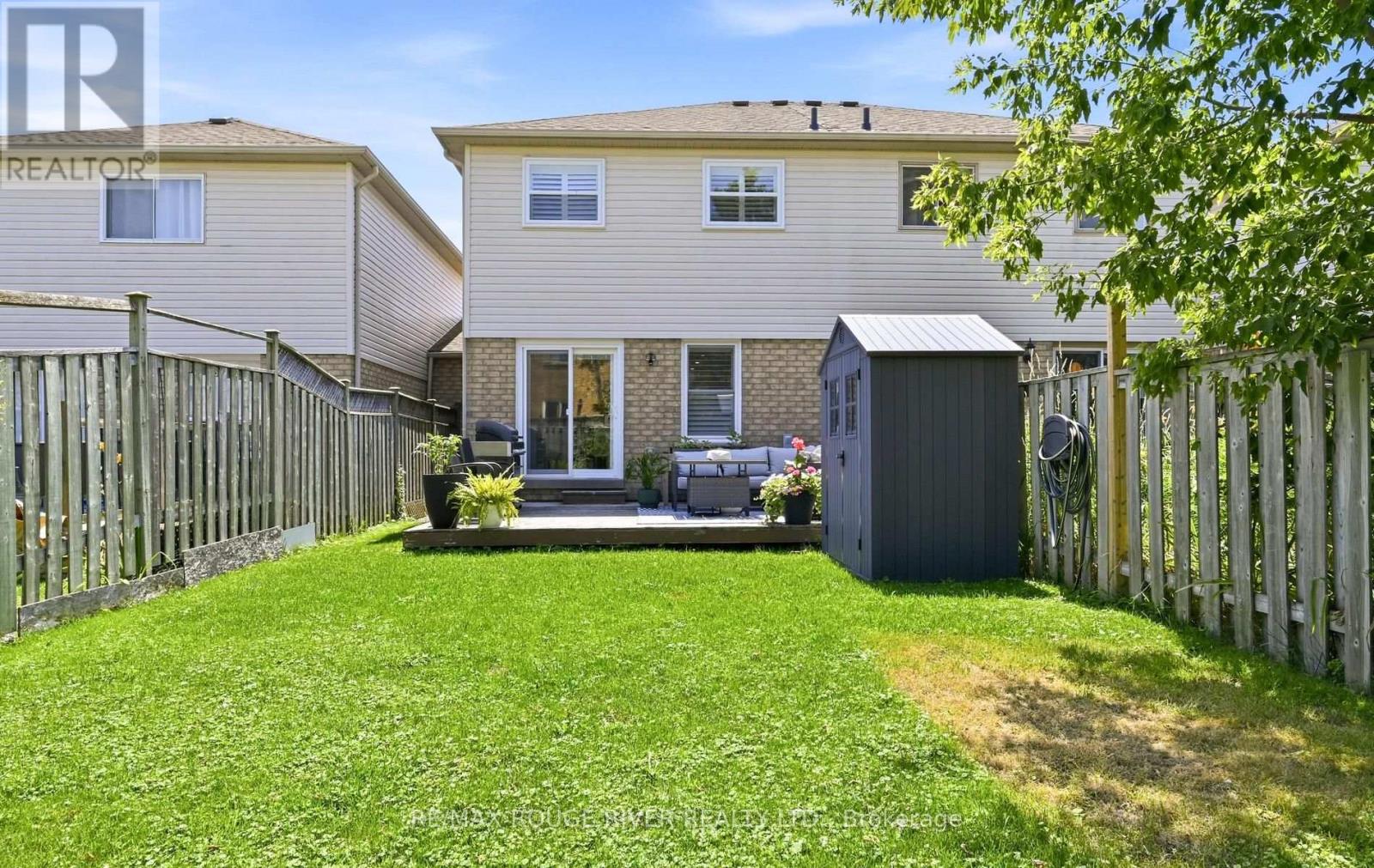 79 SOMERSCALES DRIVE - 38