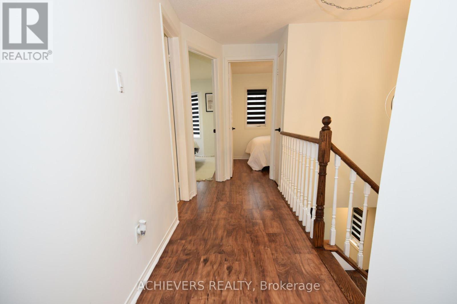 19 MCCULLOCK CRESCENT - 21