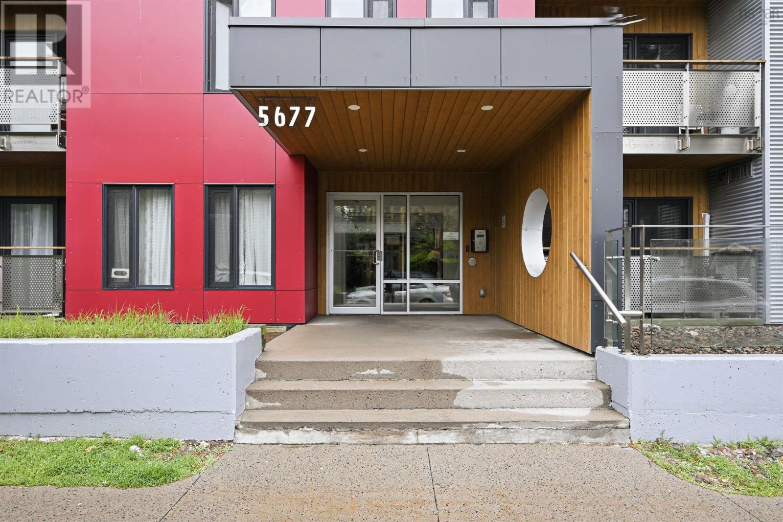 #405 5677 Harris Street - 20