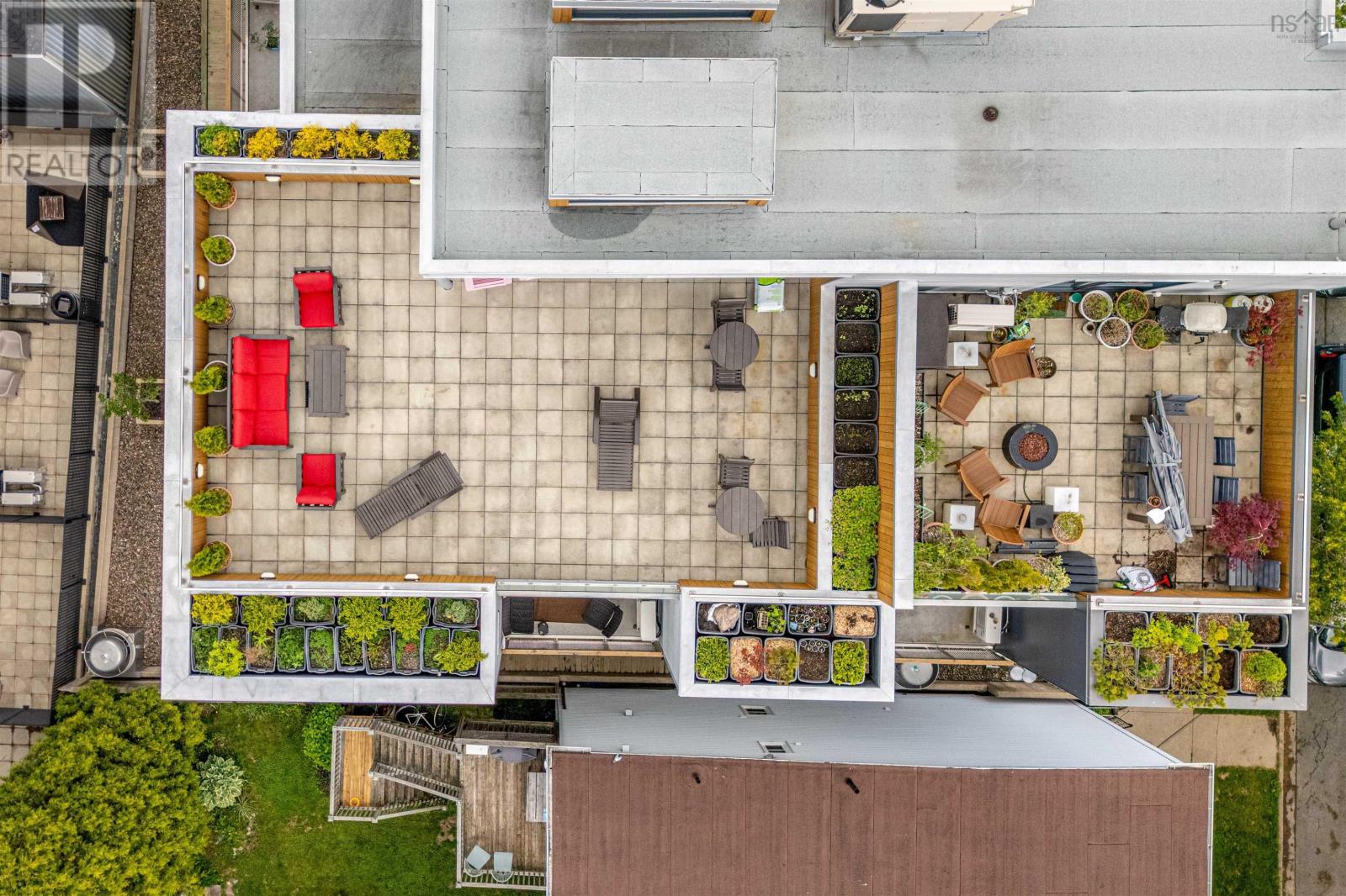#405 5677 Harris Street - 18