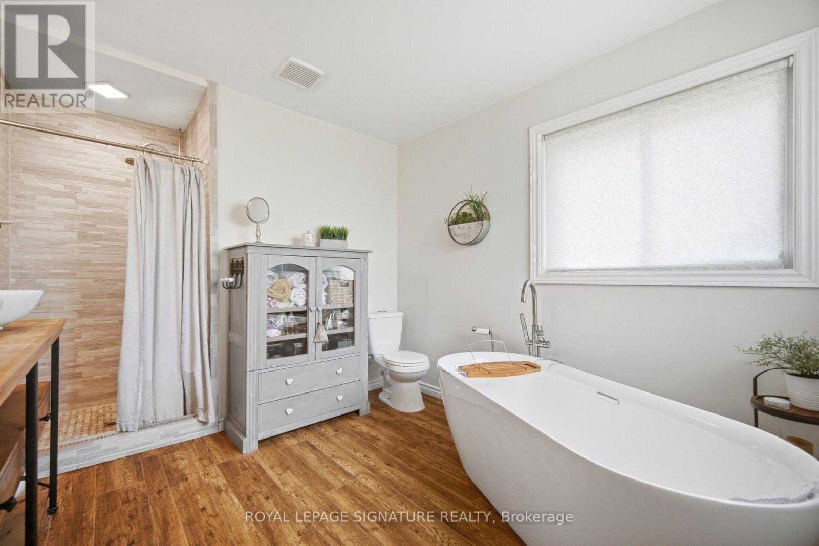 5390 MCFARREN BOULEVARD - 34
