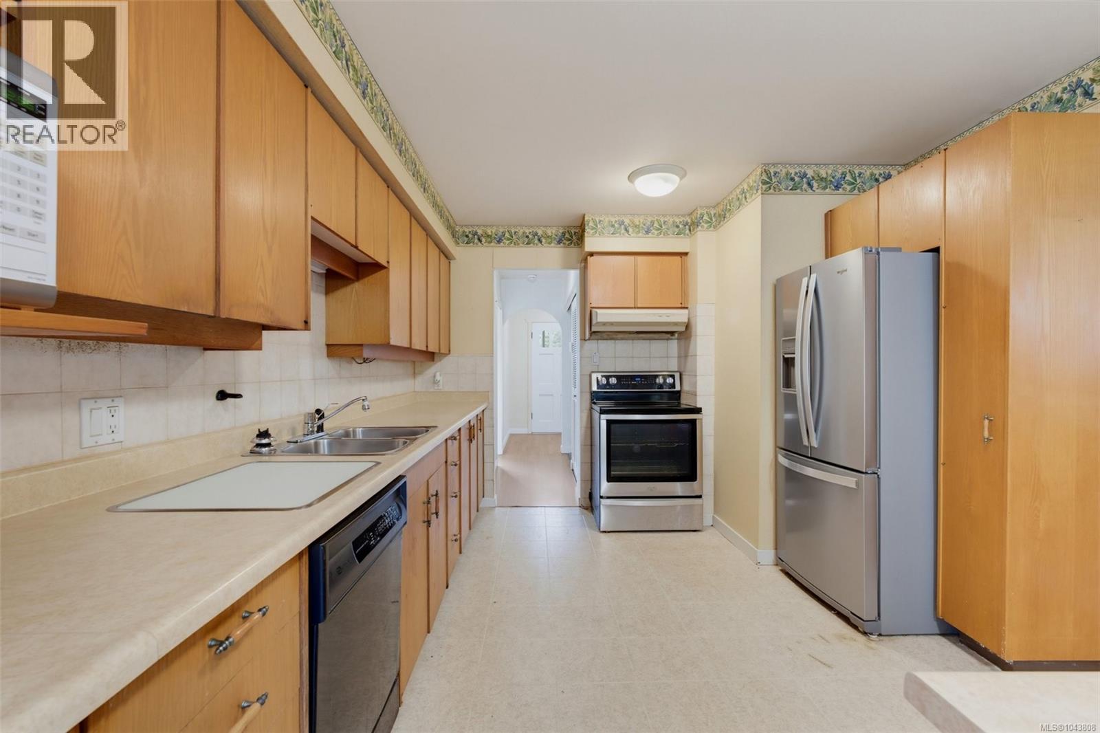 1790 Denman St - 13