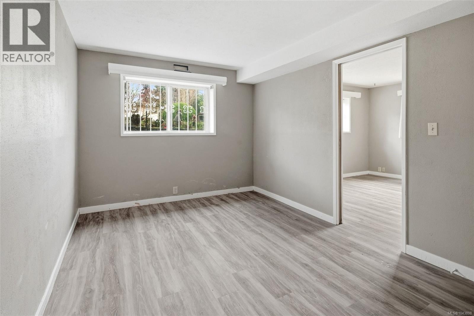 1790 Denman St - 20