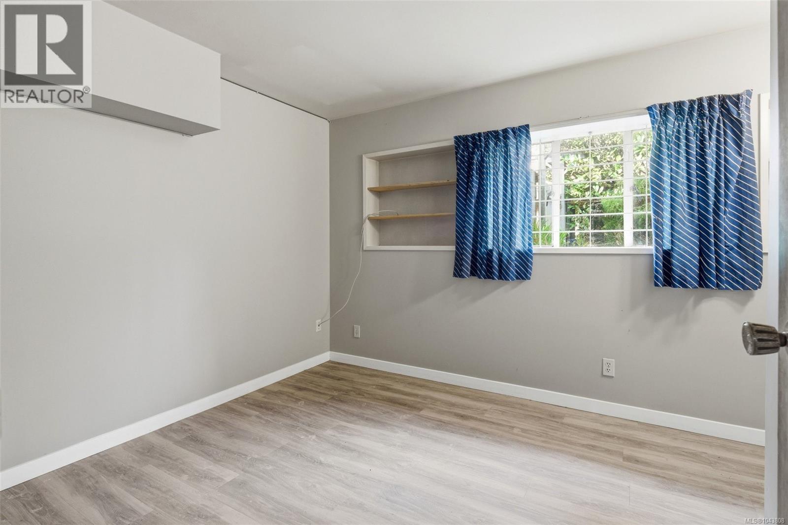 1790 Denman St - 22