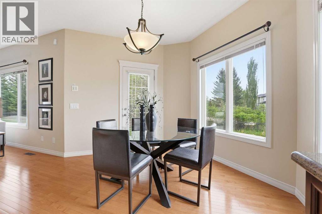 18 Drake Landing Crescent - 10