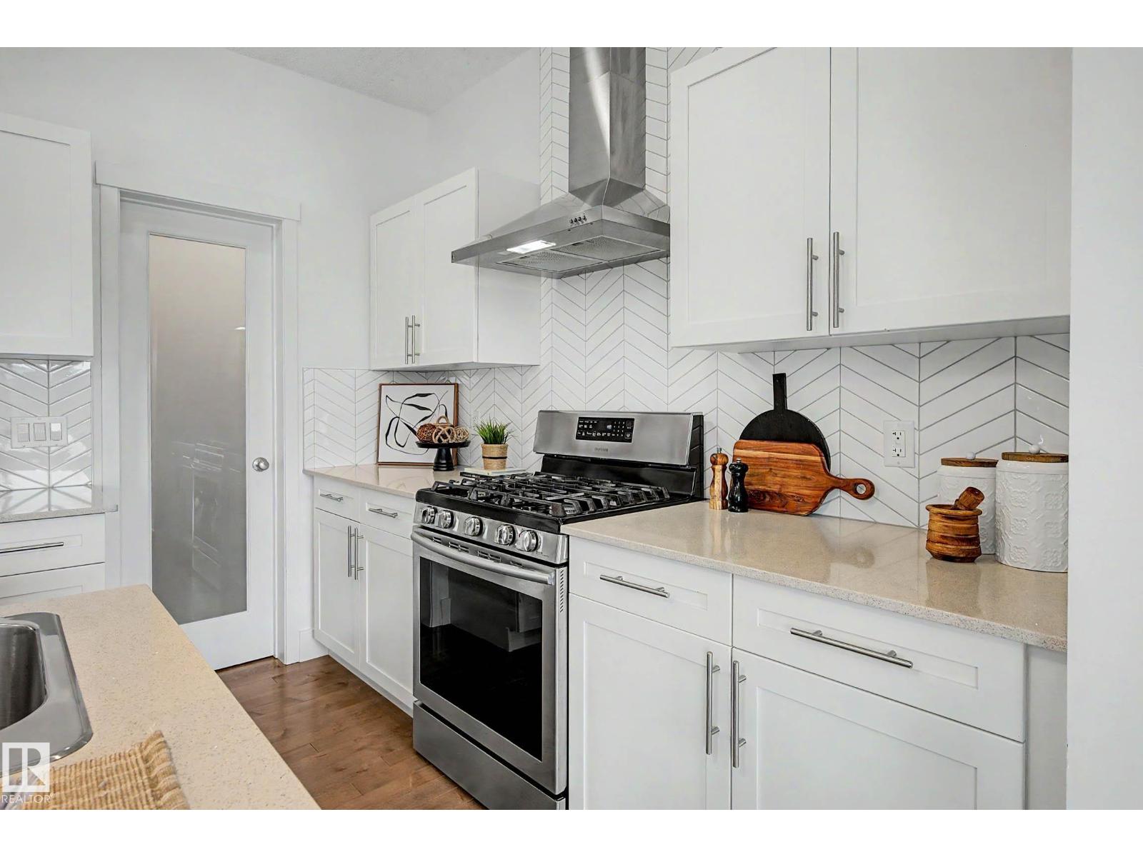 12120 177 AV NW - 18