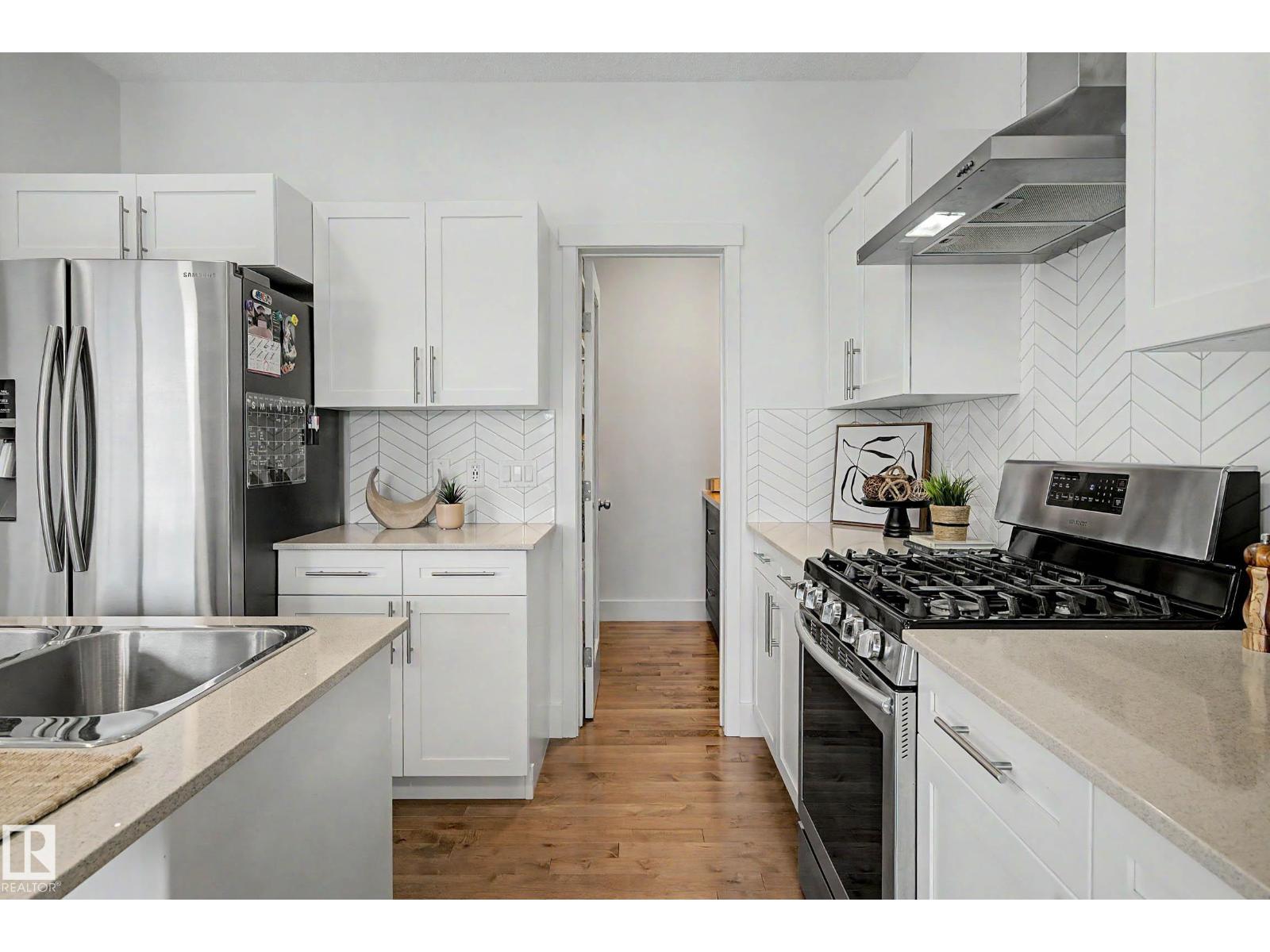 12120 177 AV NW - 20
