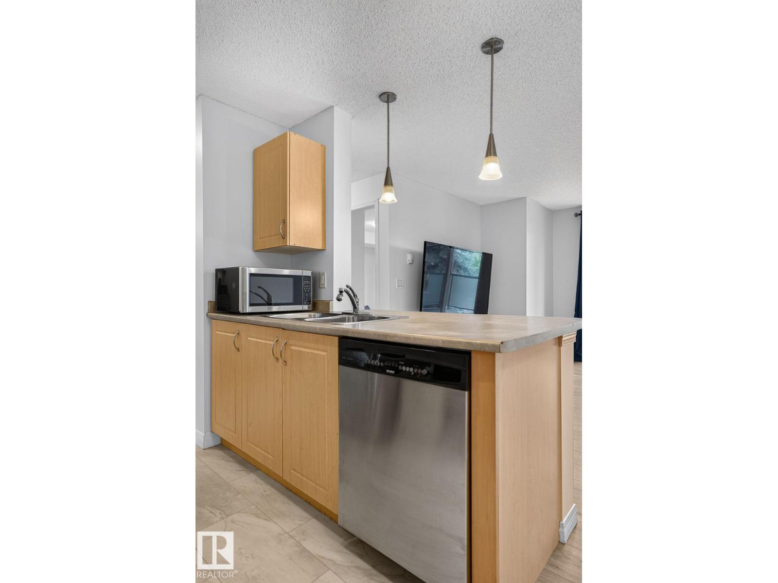 #217 13908 136 ST NW - 15