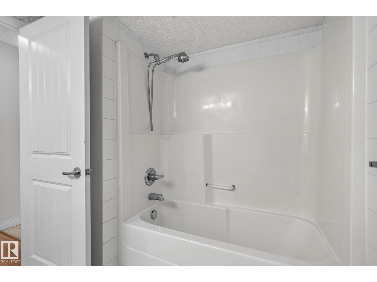#217 13908 136 ST NW - 25