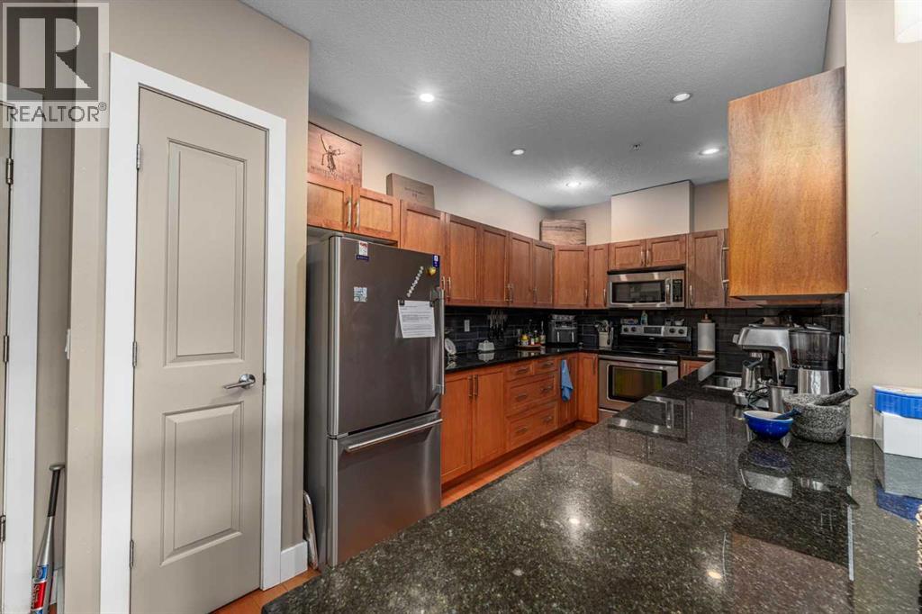 #207 1899 45 Street NW - 7
