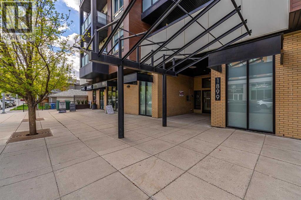 #207 1899 45 Street NW - 3