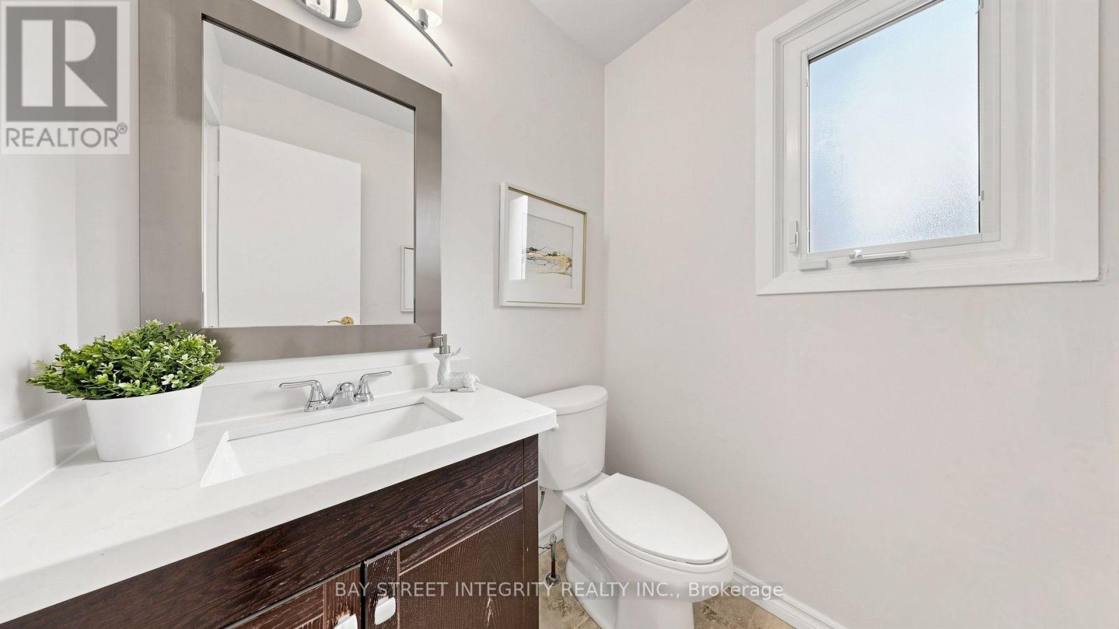 41 JONATHAN GATE - 21