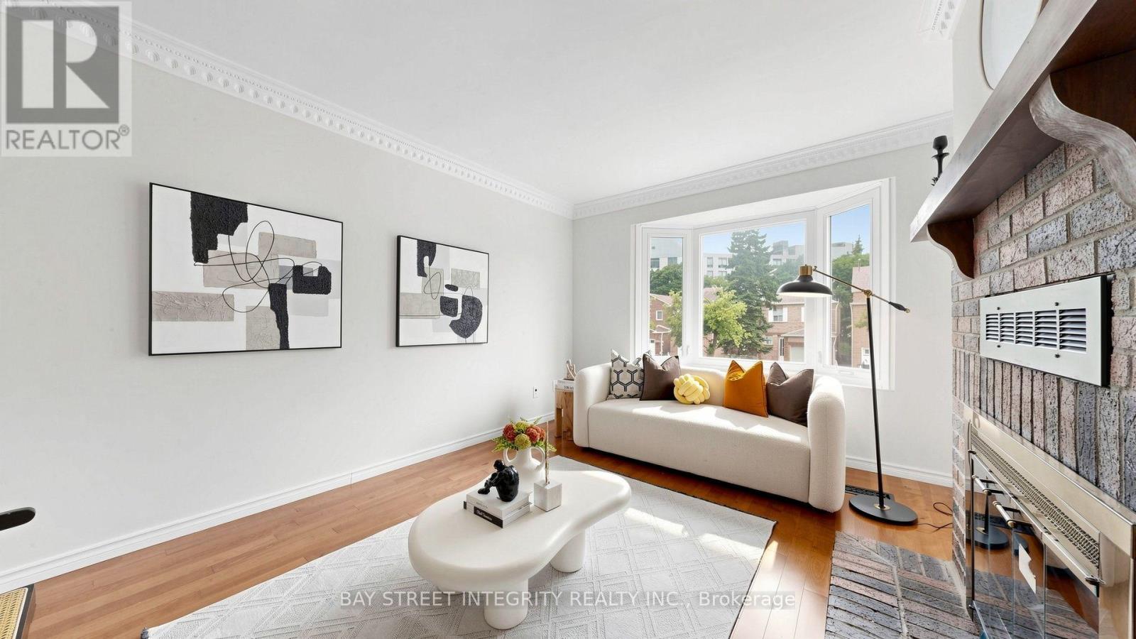 41 JONATHAN GATE - 26