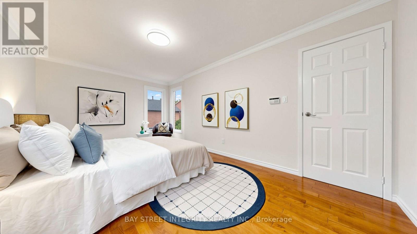 41 JONATHAN GATE - 30
