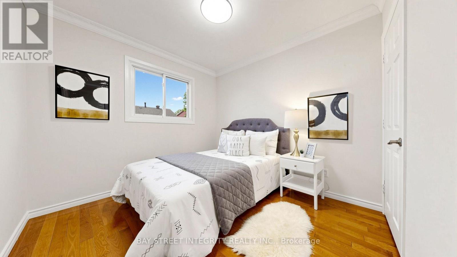 41 JONATHAN GATE - 38