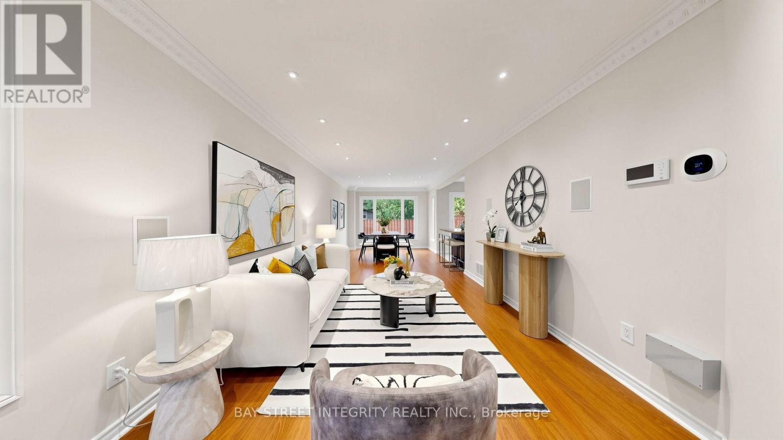 41 JONATHAN GATE - 8