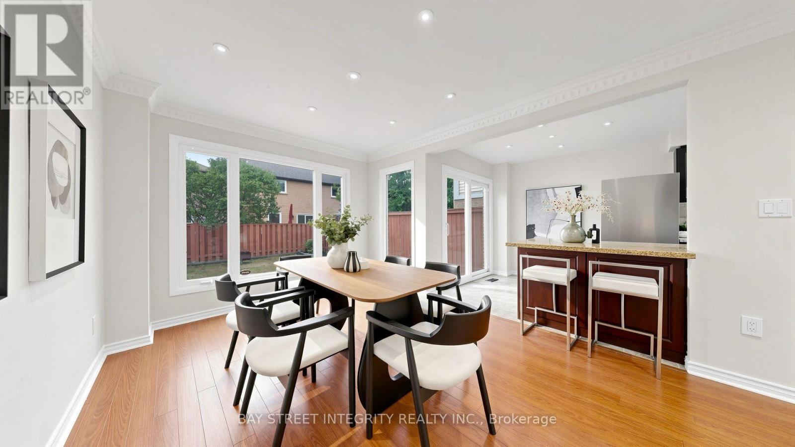 41 JONATHAN GATE - 9